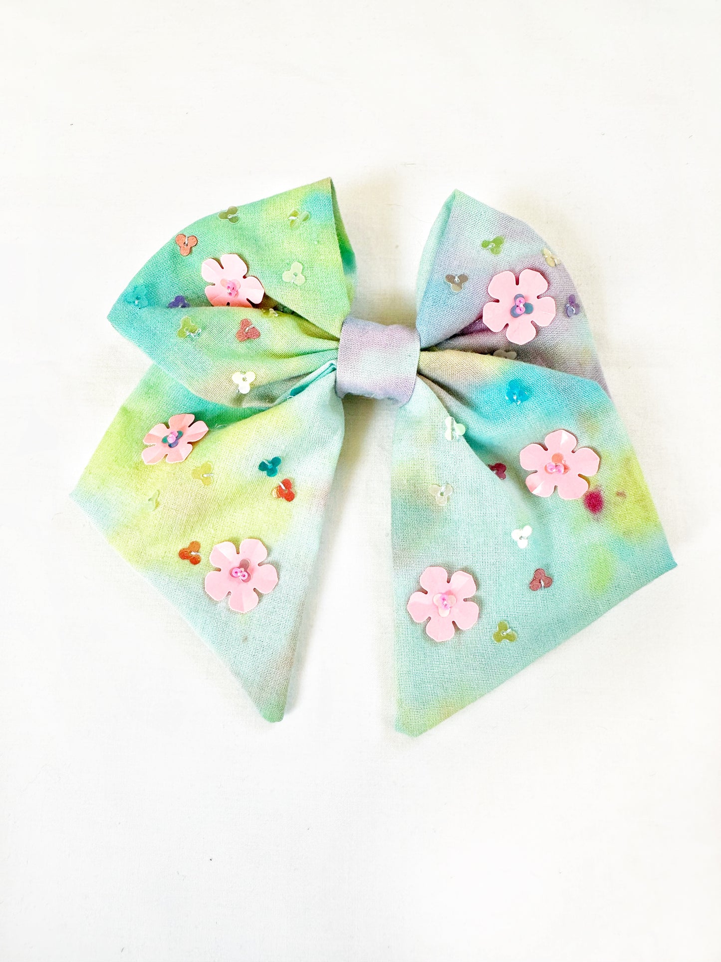 The Bloom - Hair Bow in tie dye with flower sequins