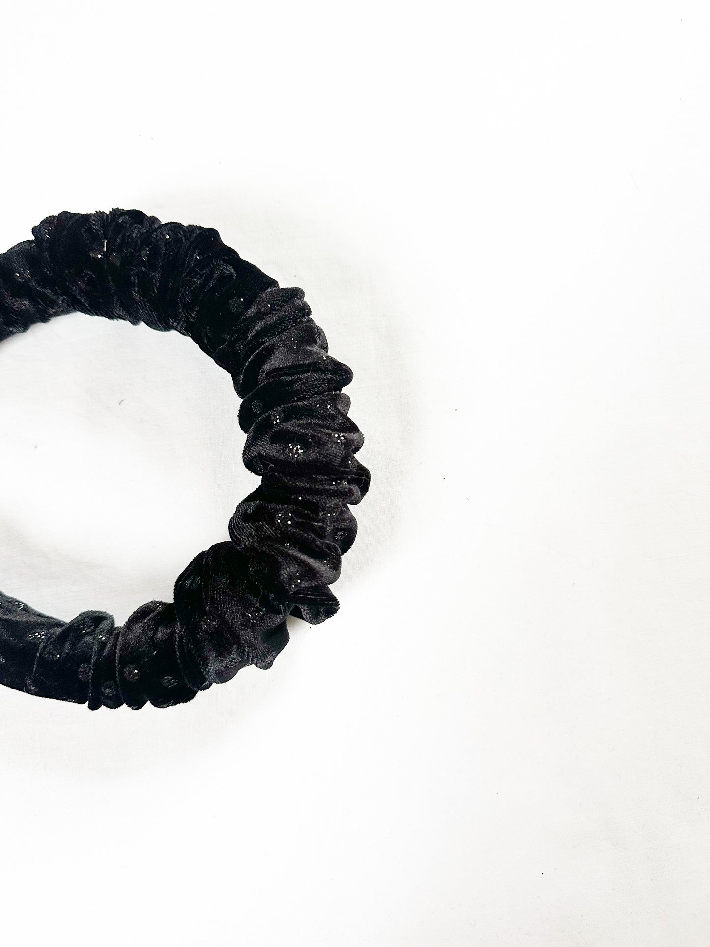 Ruffle Headband in black velvet sparkle