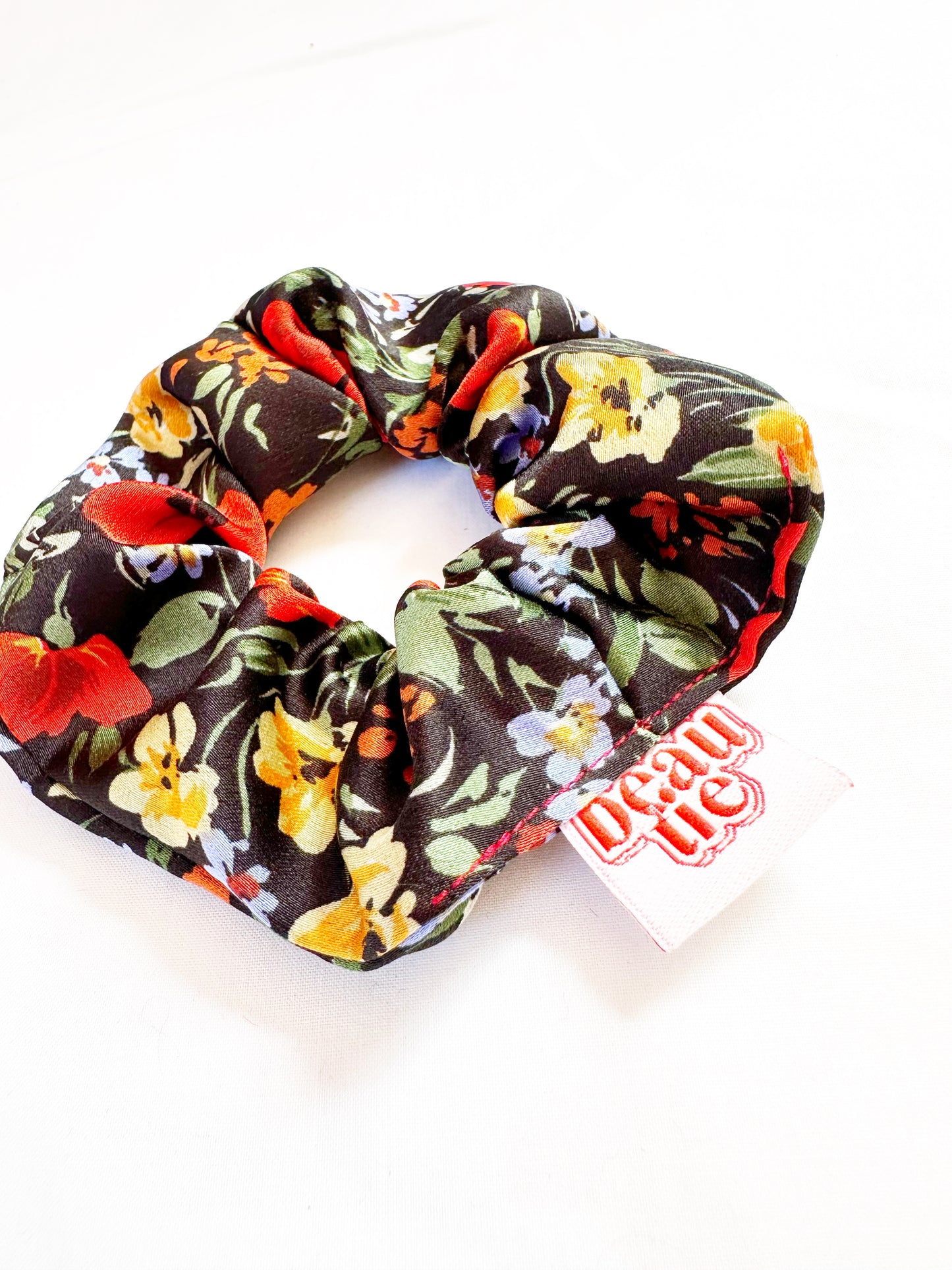 Mini scrunchie in Mabel floral