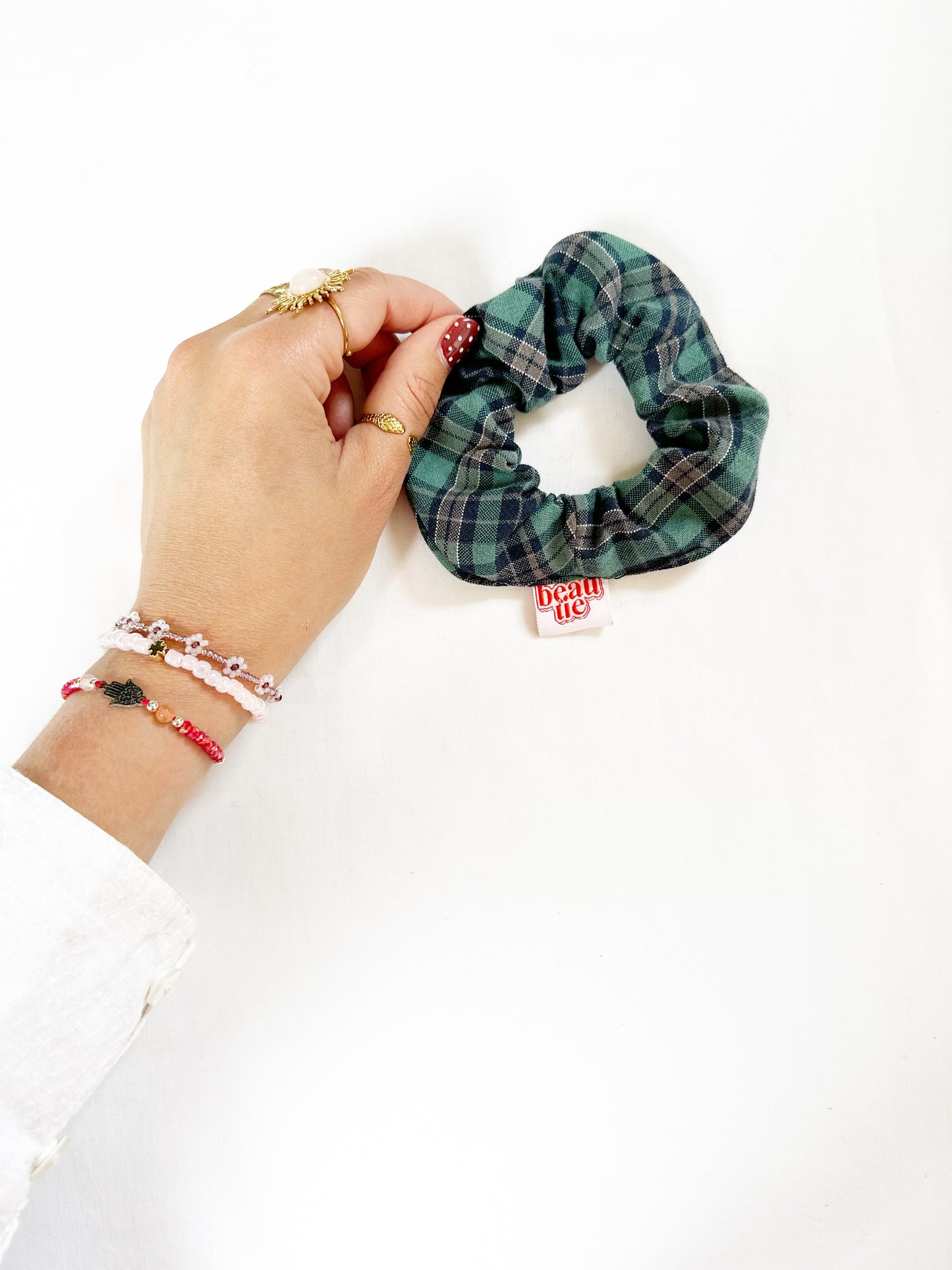 Mini scrunchie in green tartan