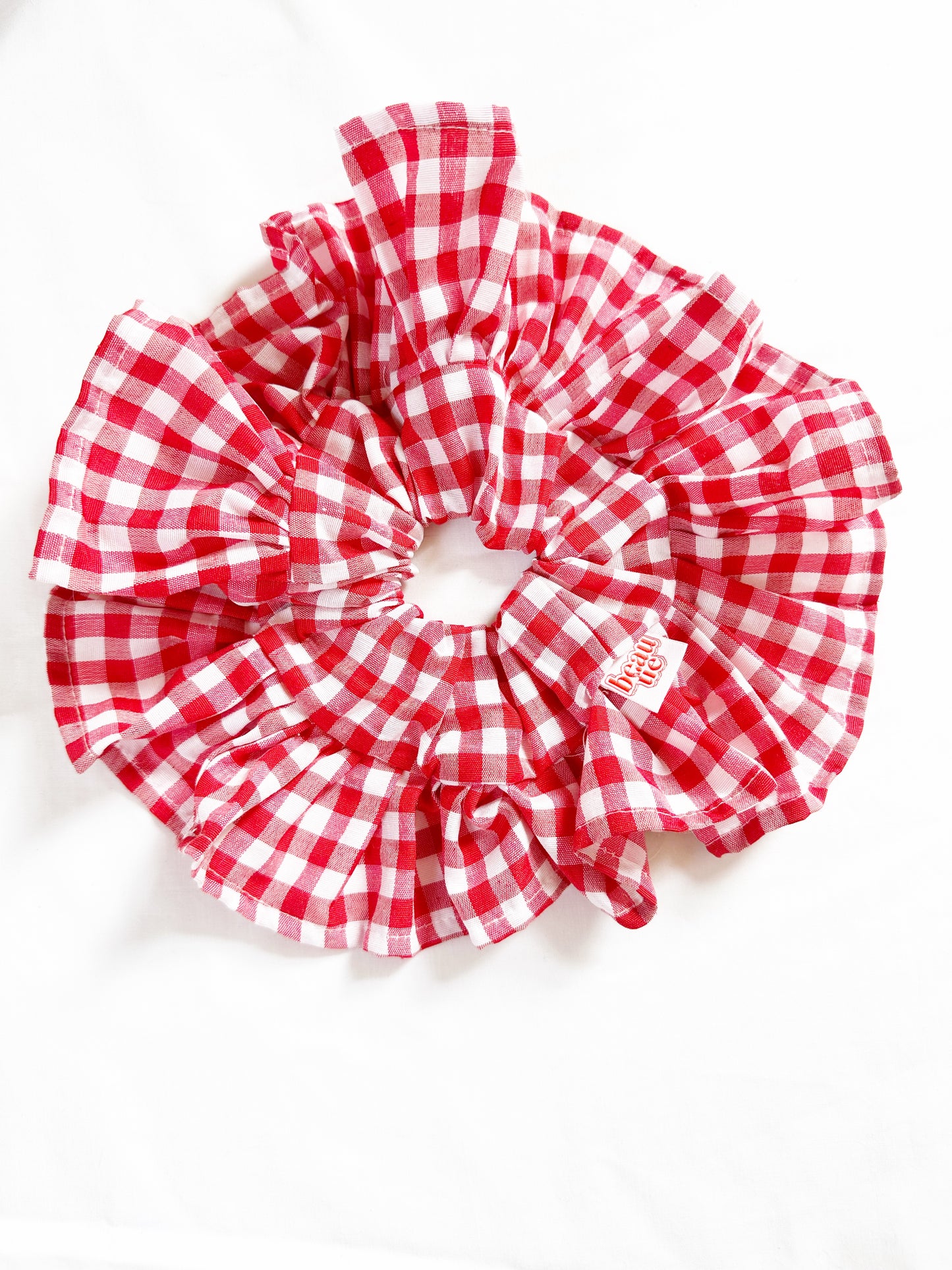 Frilly scrunchie in red gingham