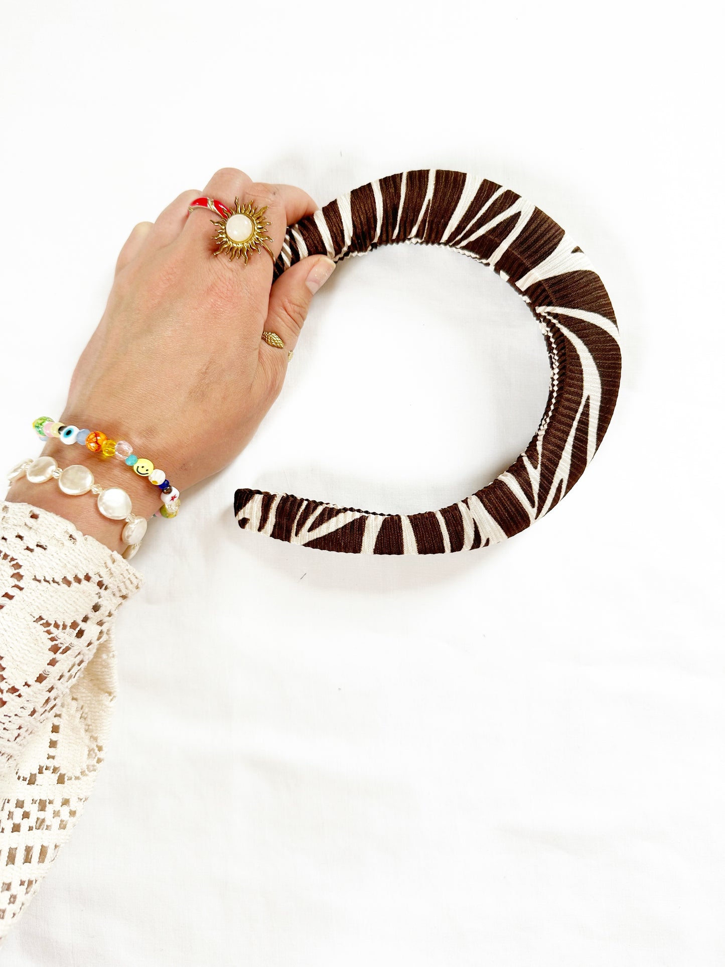 Padded Headband in brown plisse