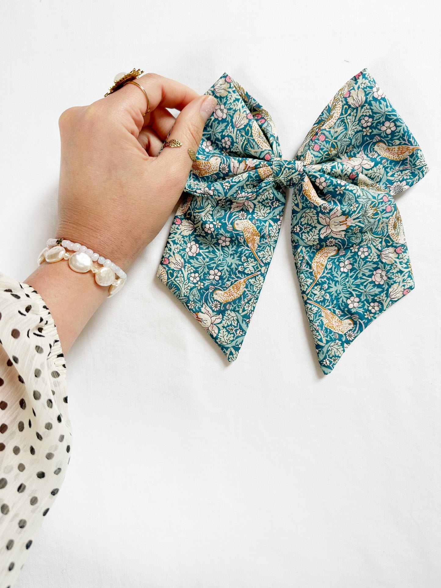 Liberty Beau hair bow in Strawberry Thief print