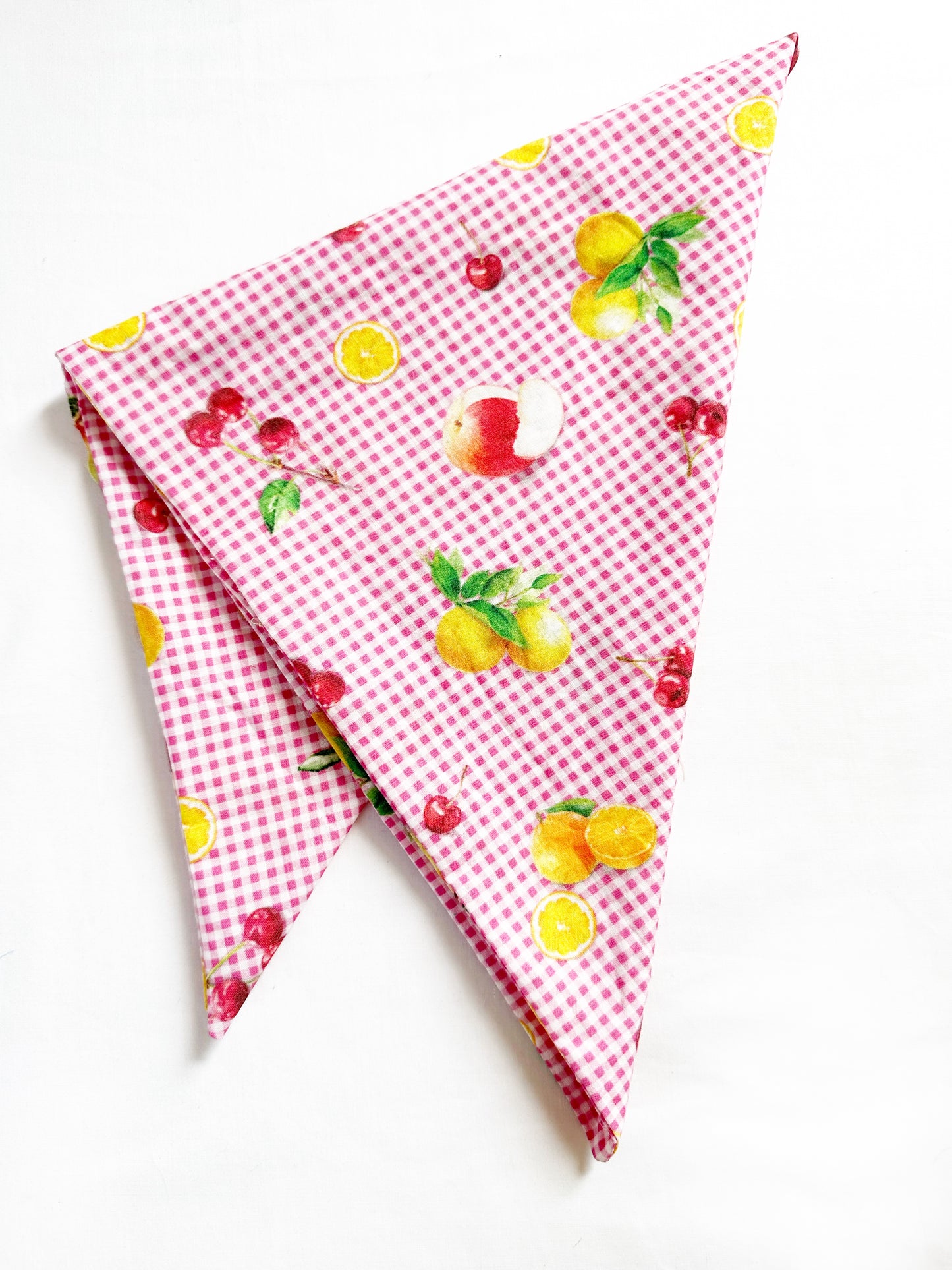 Bandana & neck scarf in gingham fruit print