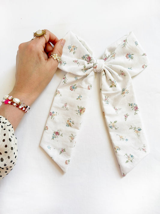 The Power Hair Bow in floral cotton