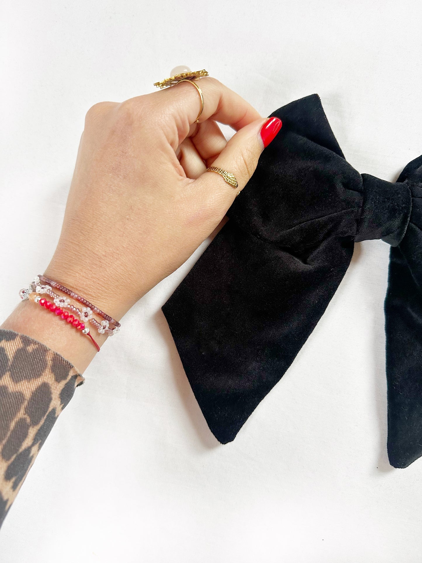 Hair Bow in black velvet