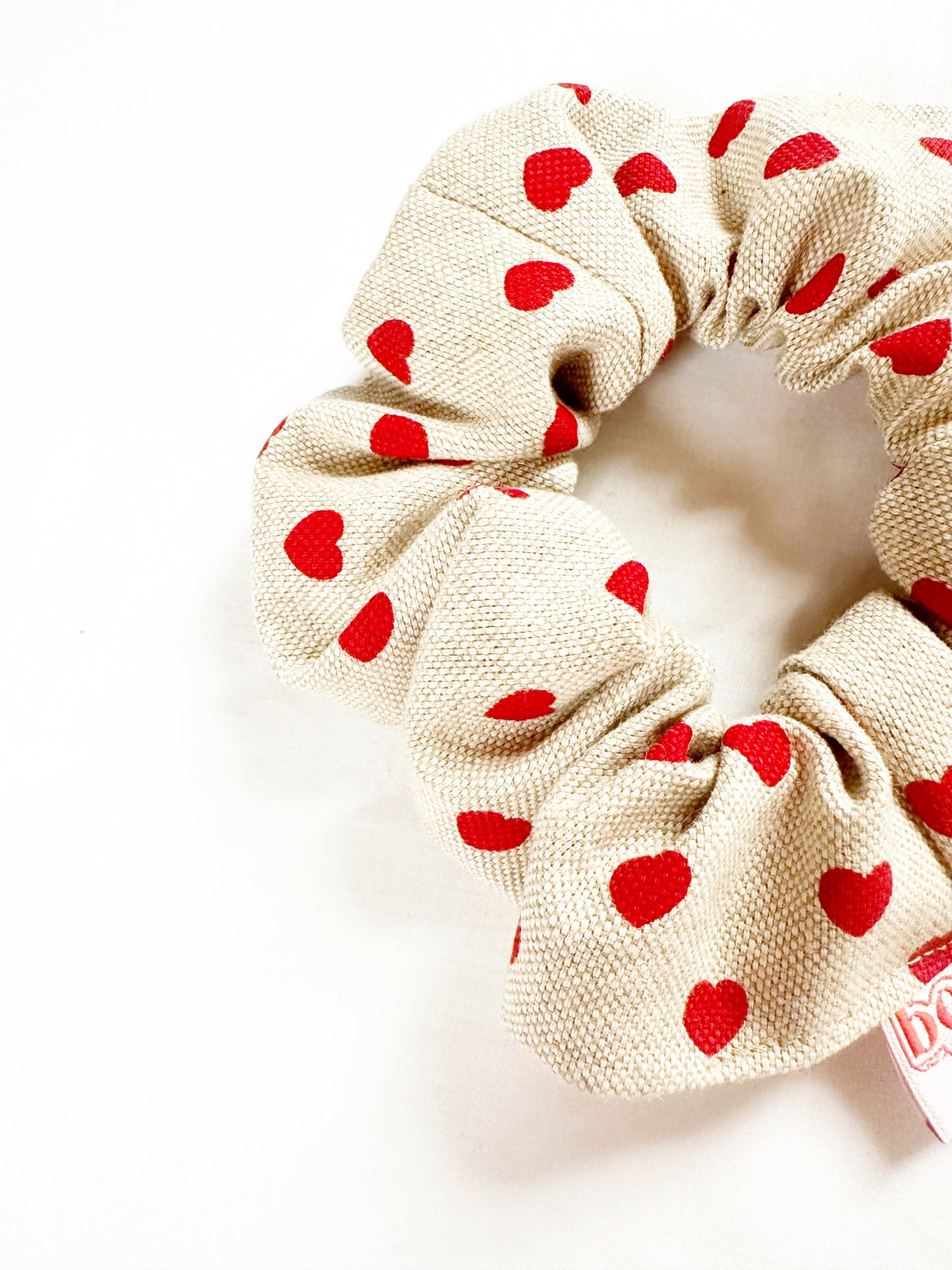 OG scrunchie in large heart print linen