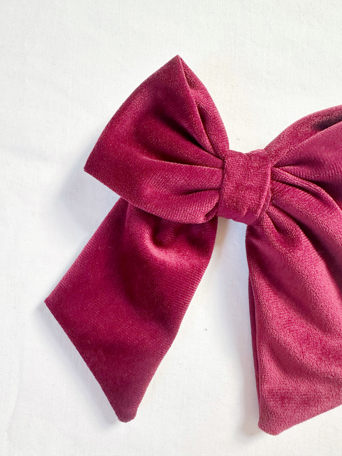 Beau hair bow in burgundy velvet