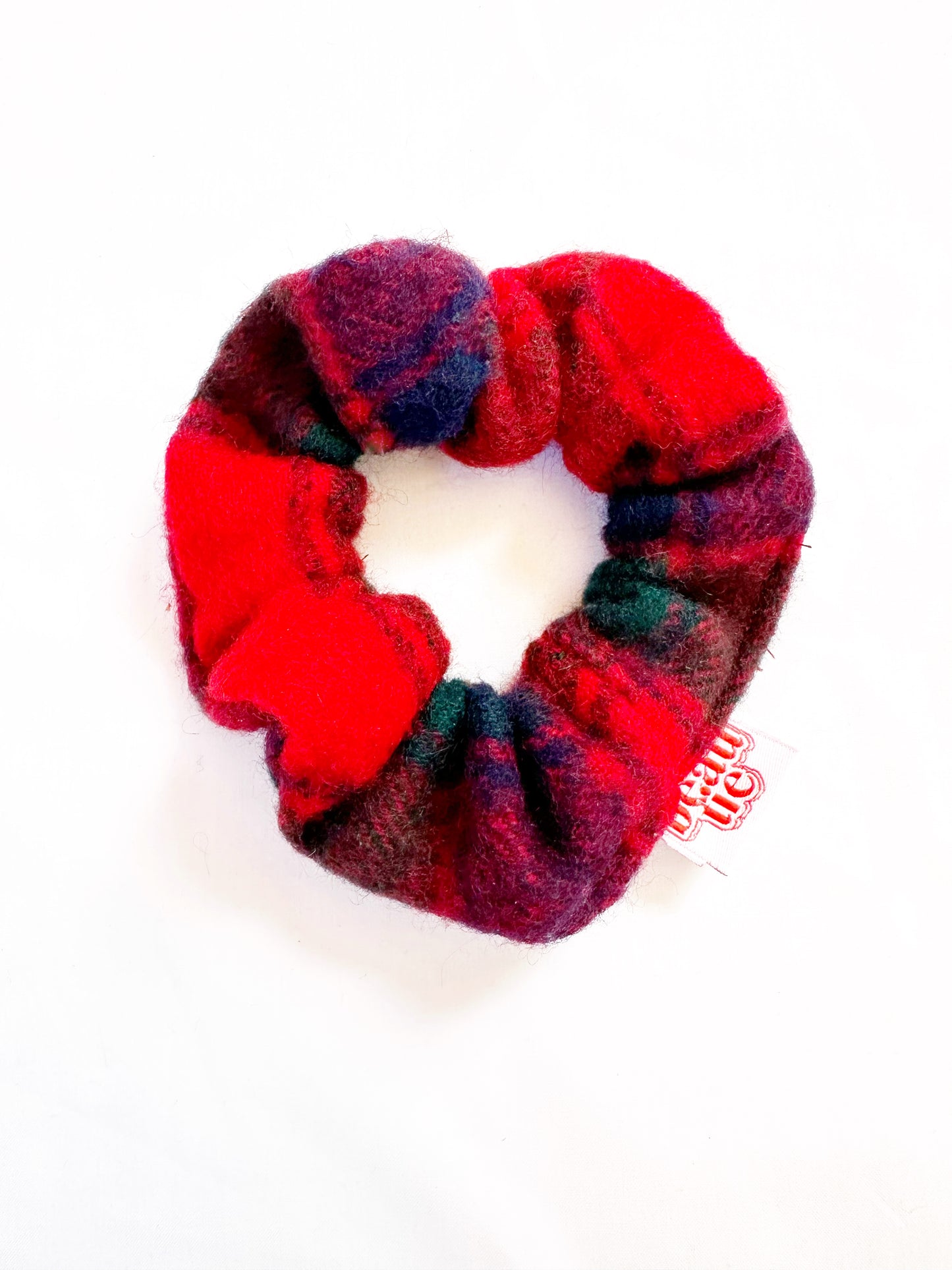 Mini scrunchie in red tartan wool