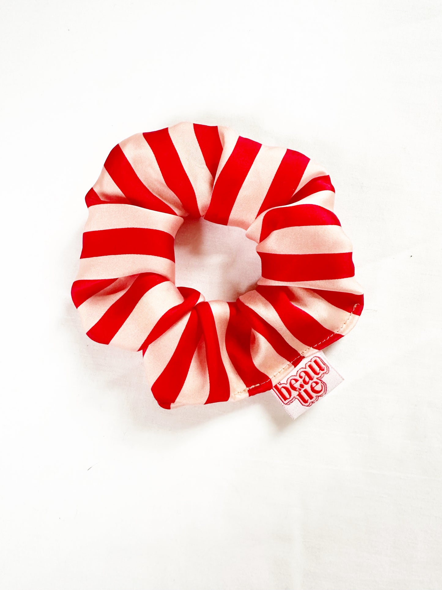 Mini scrunchie in red blush stripe