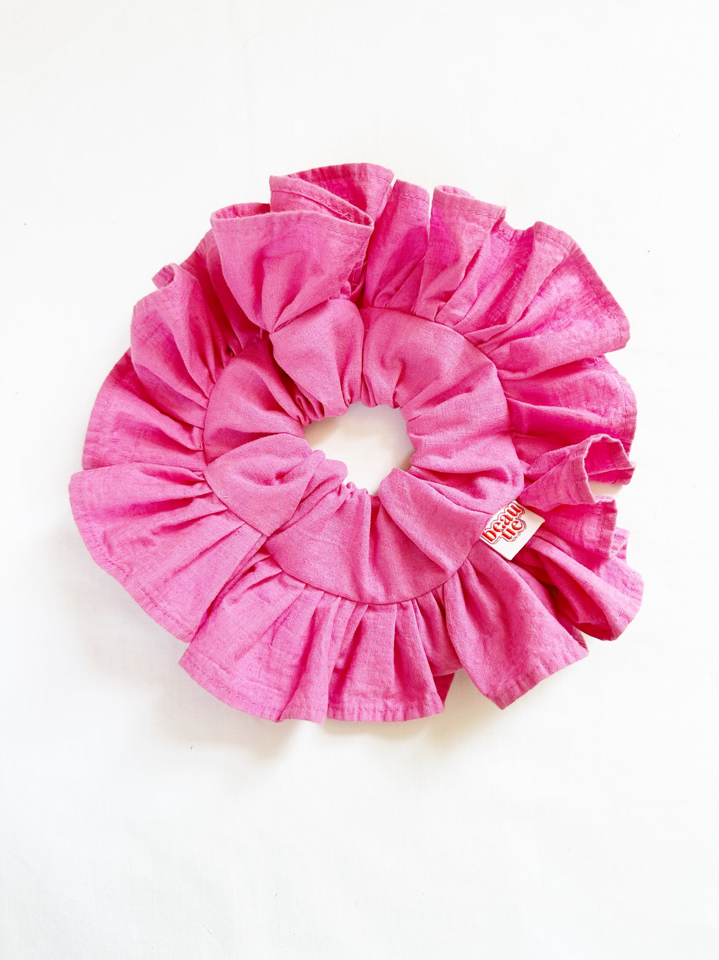 Frilly scrunchie in hot pink cotton