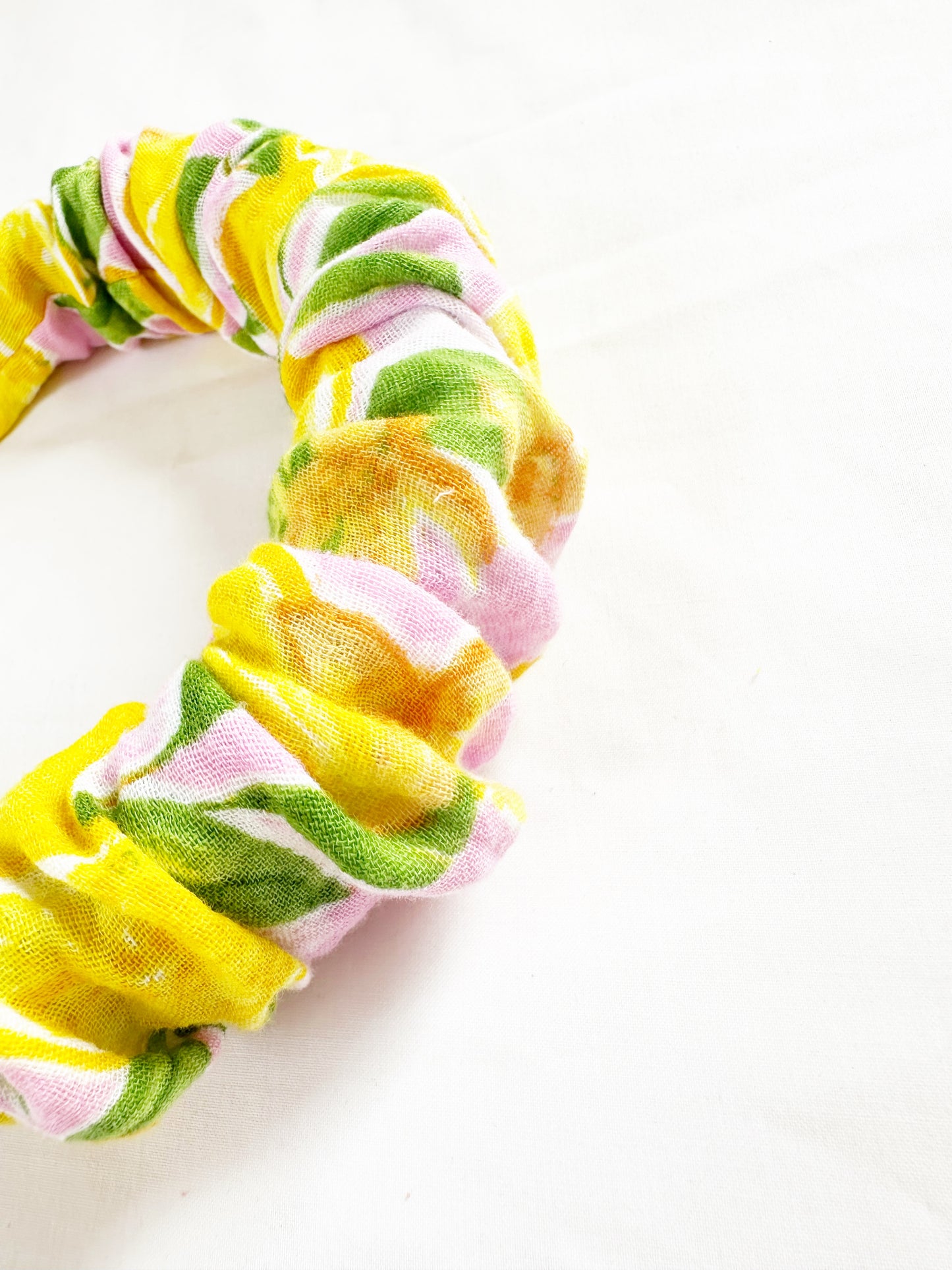 Ruffle Headband in lemon