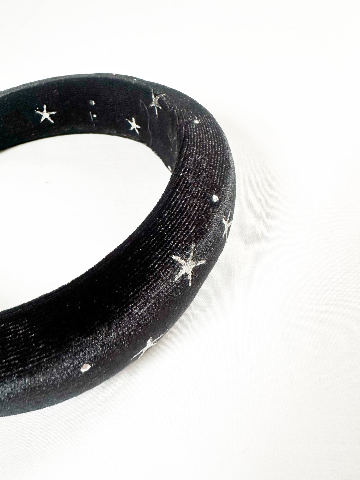 Classic Headband in black and silver star