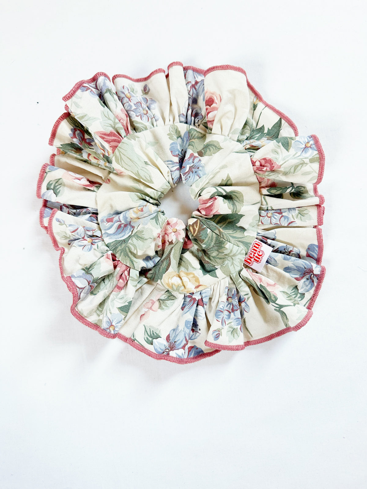Frilly scrunchie in vintage rose