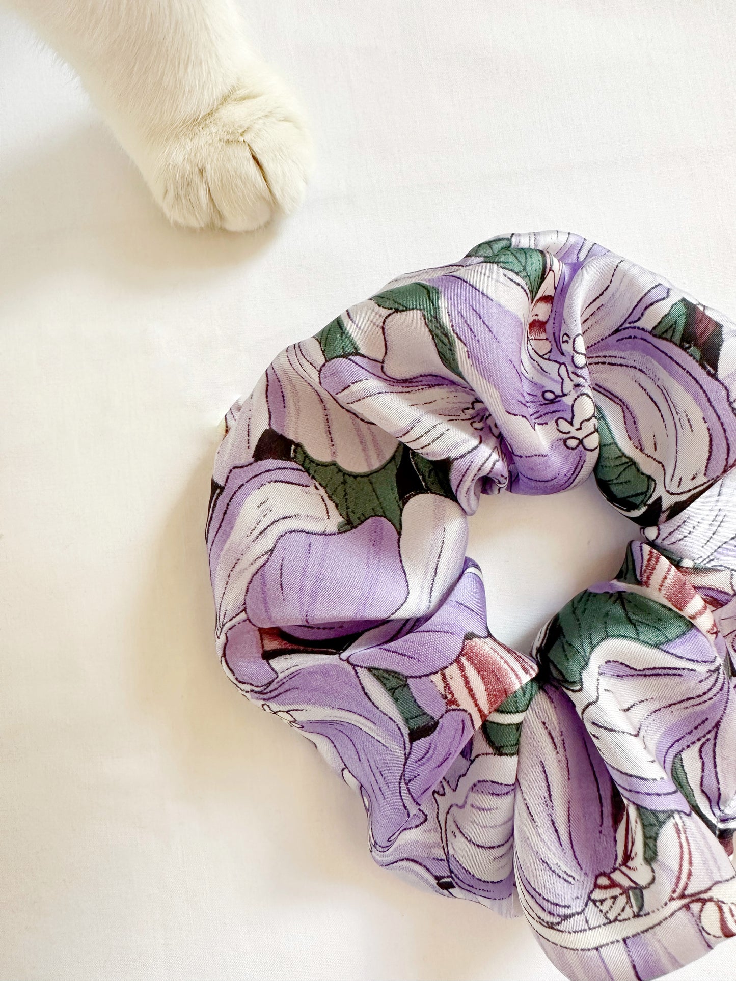 OG scrunchie in Desenzano (Lake Garda) floral