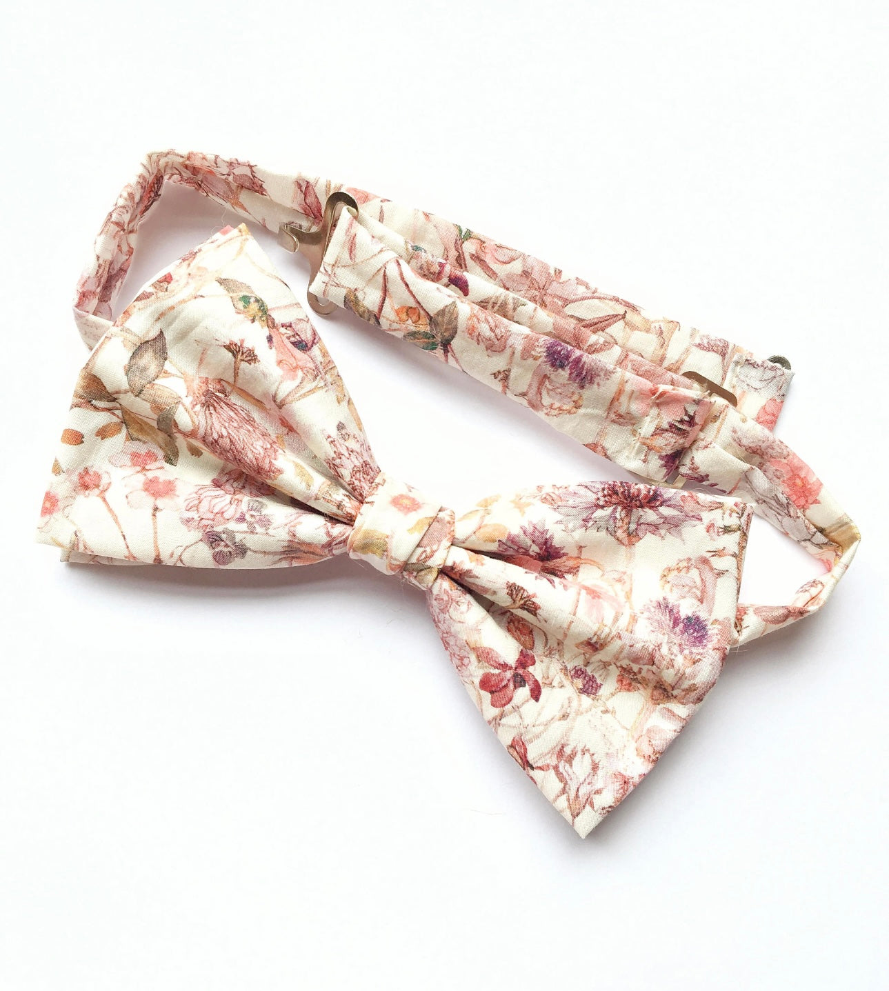 Bow Tie in Liberty Pink Wildflower