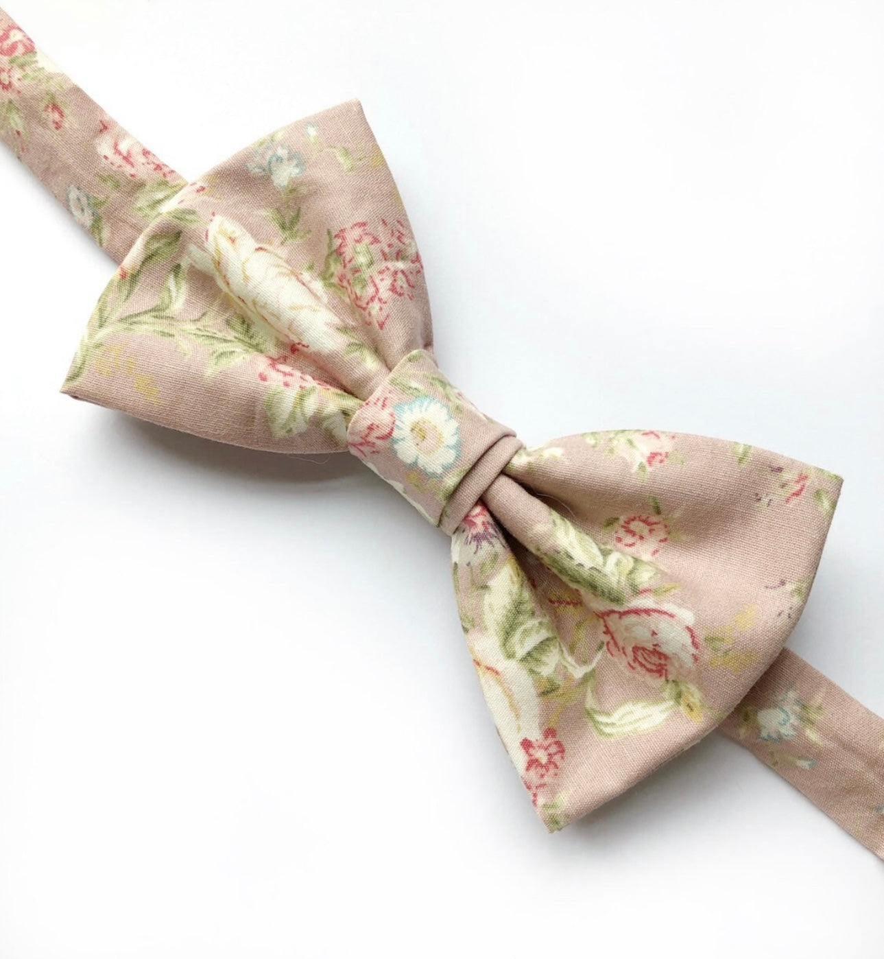 Bow Tie in Pink Floral