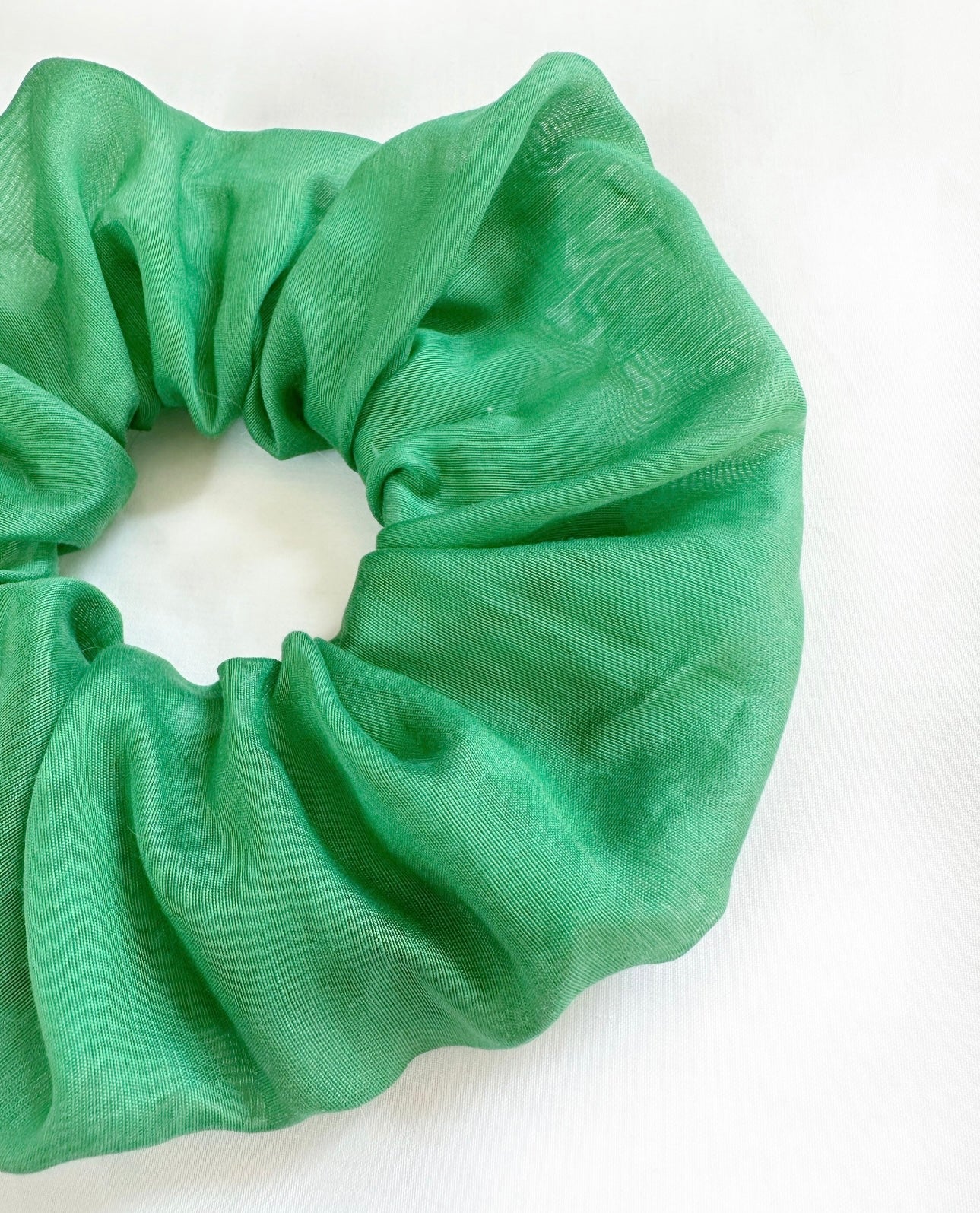 Oversized Scrunchie in Green