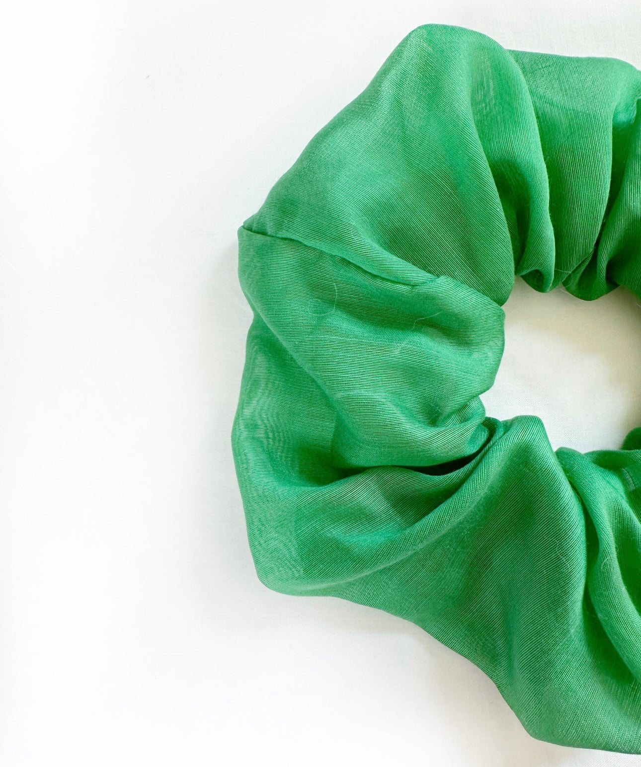Oversized Scrunchie in Green