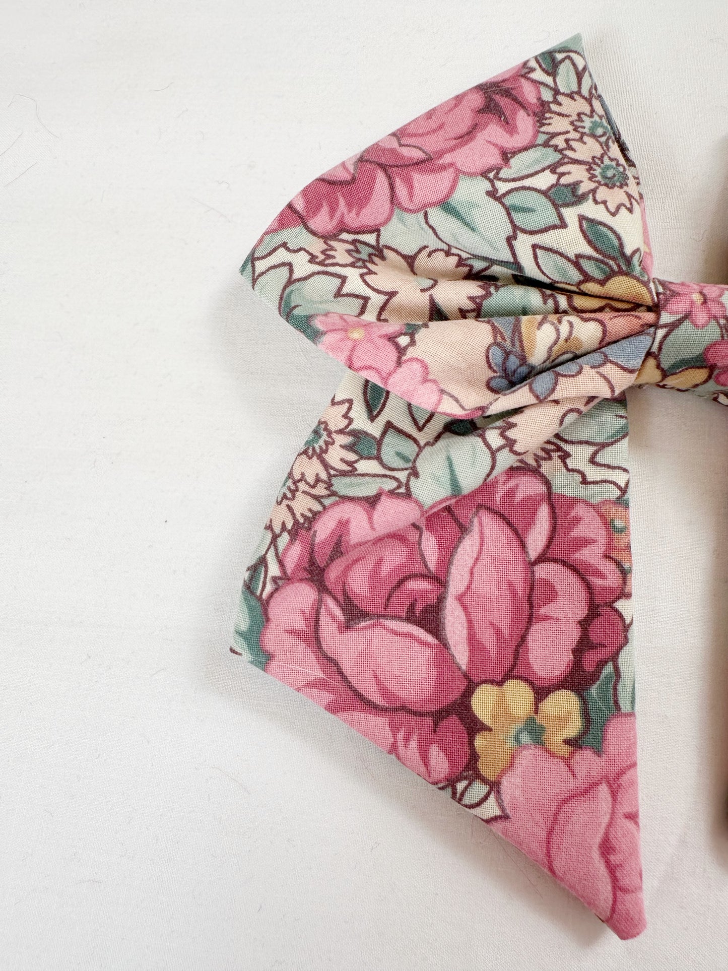 Hair Bow in Betty floral