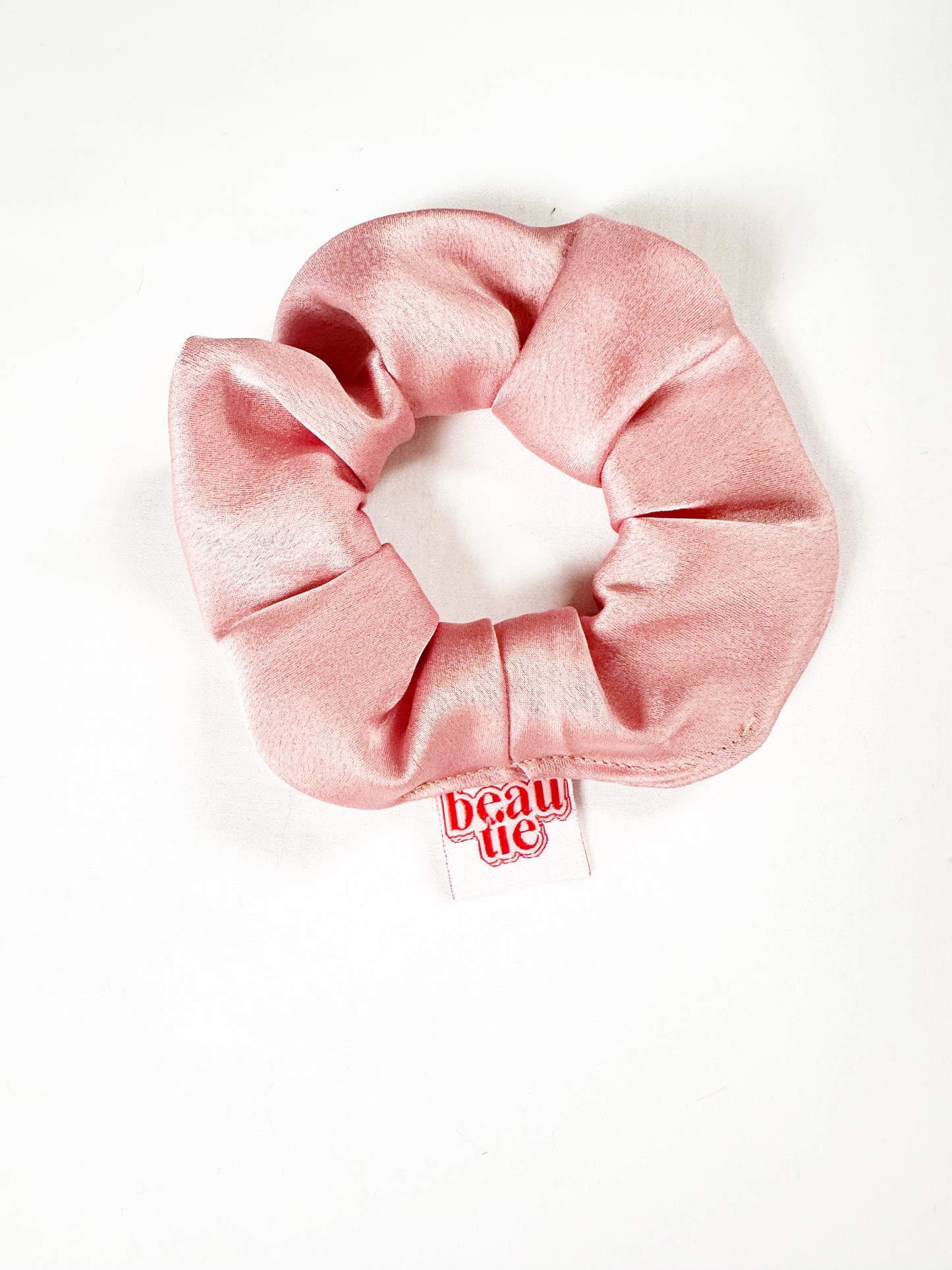 Mini scrunchie in ballet pink silky