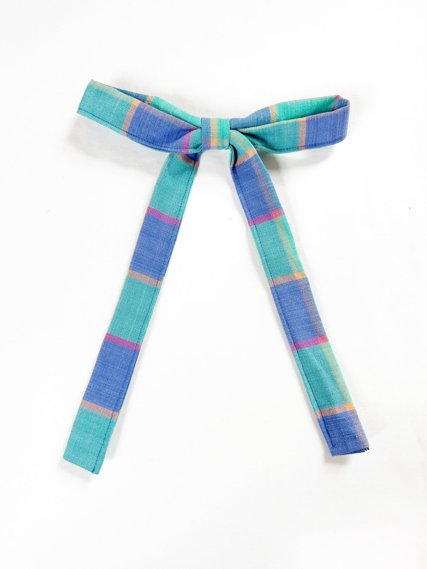 LOLA hair bow in Maggie tartan