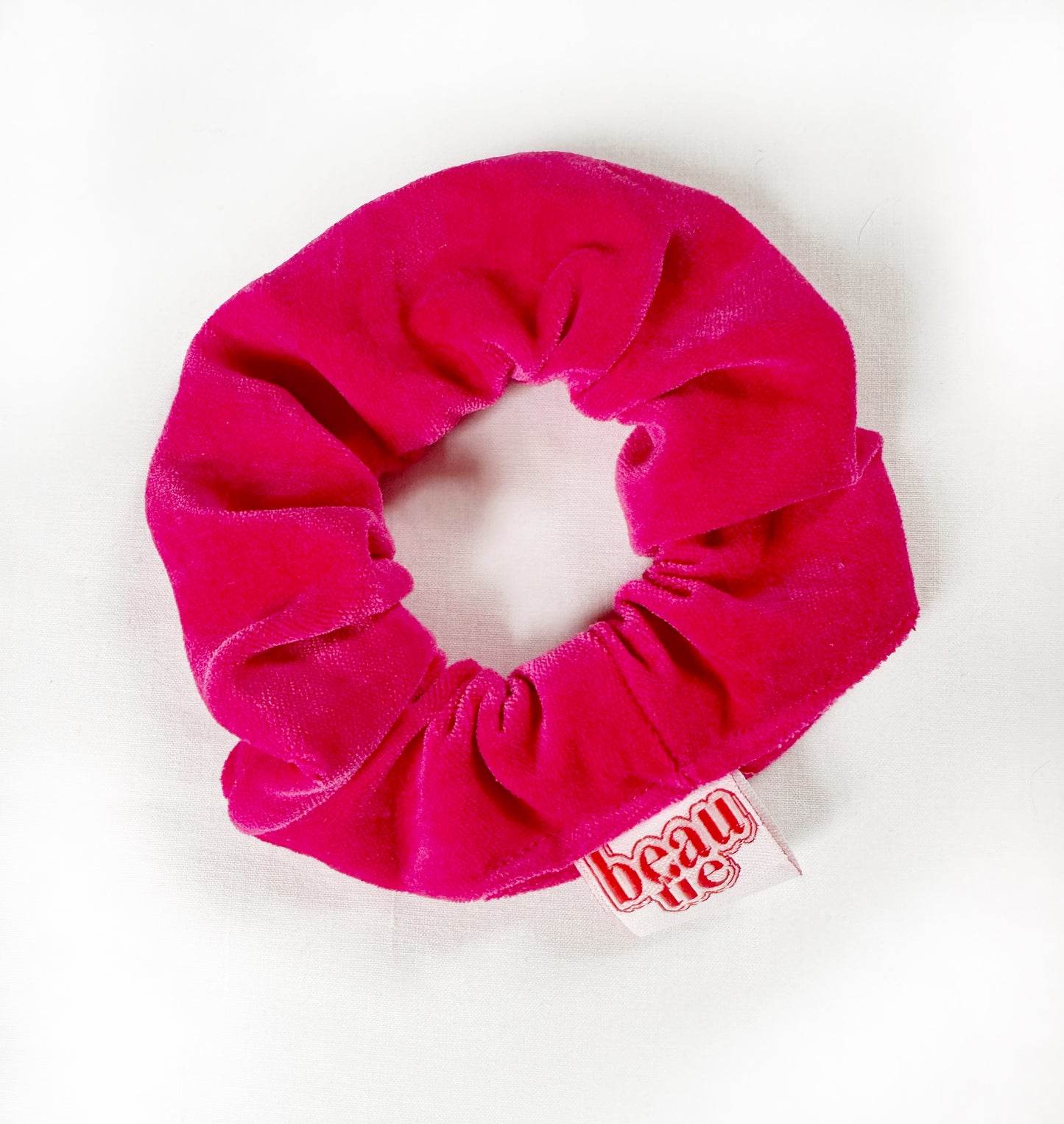 Mini scrunchie in hot pink velvet