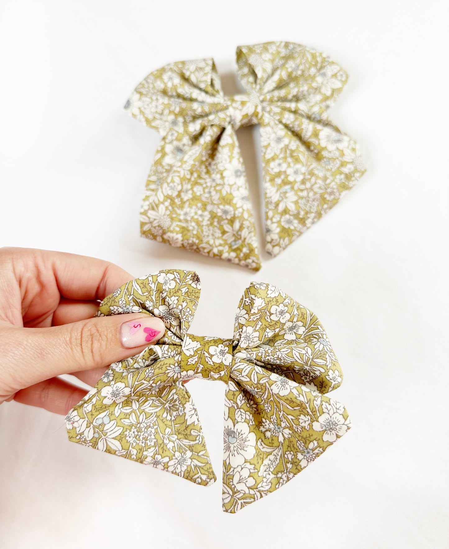 Hair Bow gift set in green meadow floral